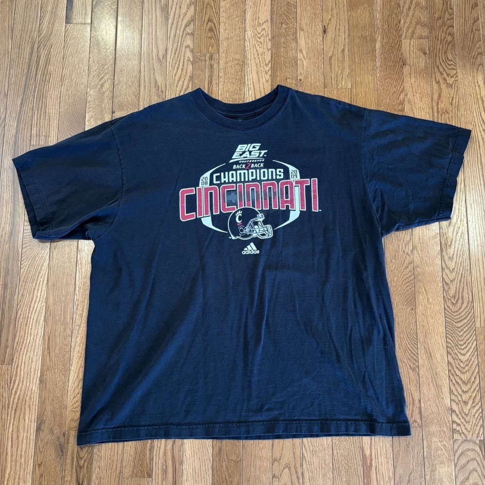 Cincinnati Bearcats Football Y2K 08-09 Back to Back Big East Champs Black Tshirt